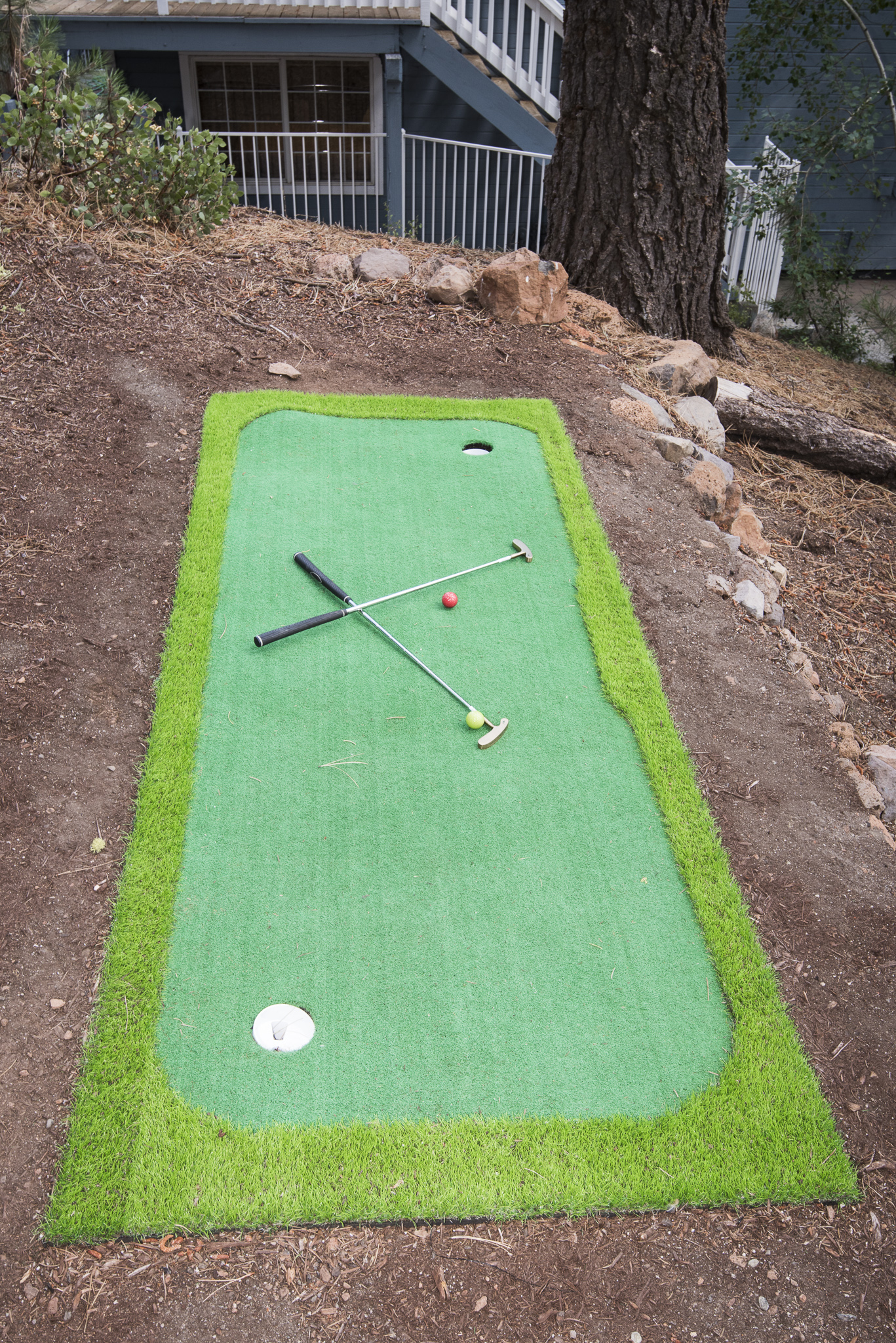 Sierra Meadows Glass House exterior putt-putt