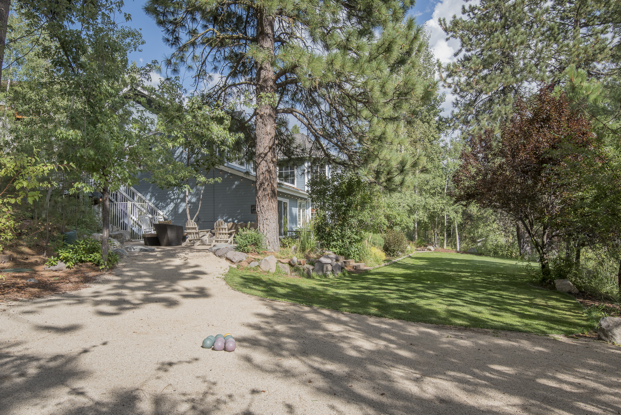Sierra Meadows Glass House exterior5