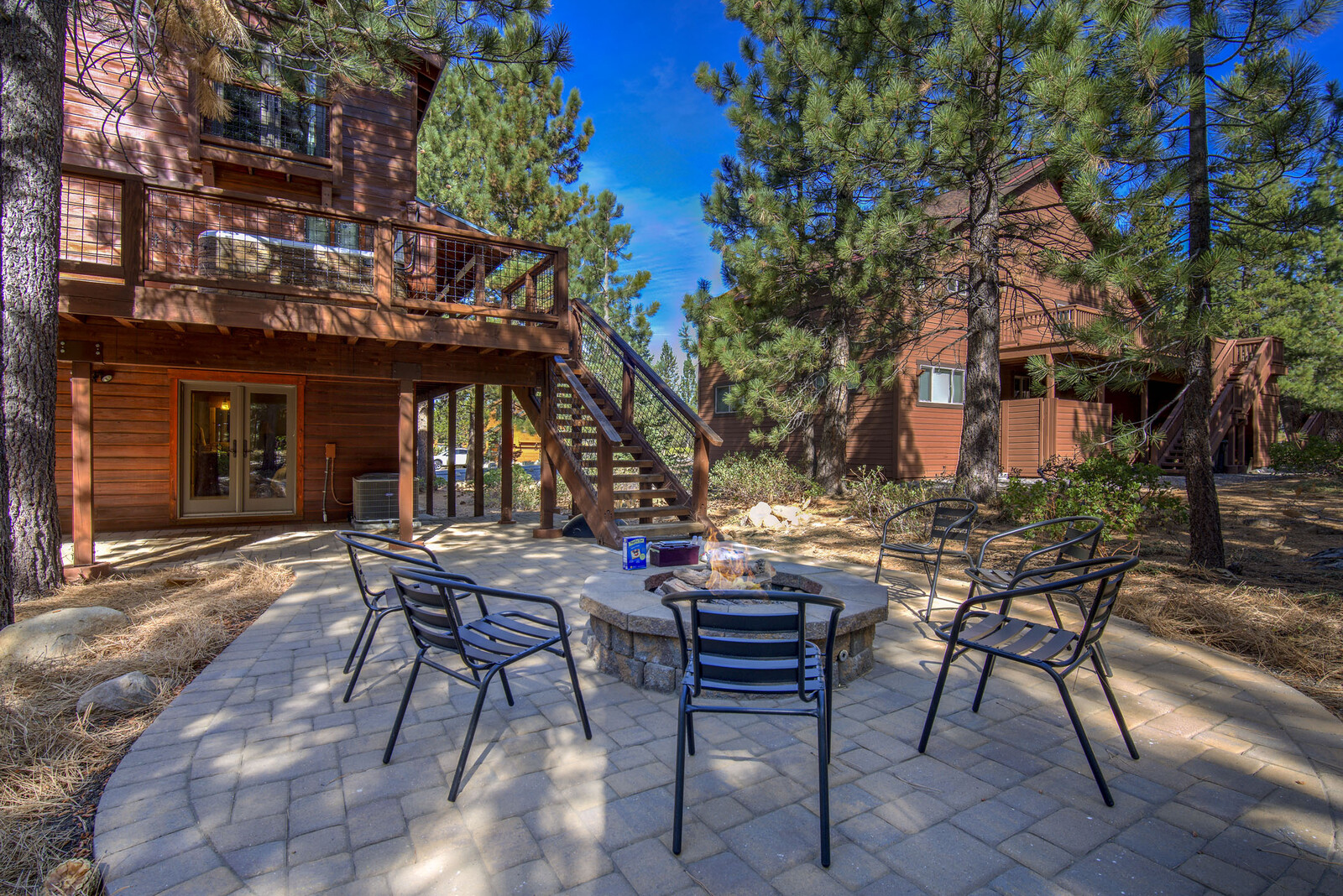 Tahoe-Donner-Vacation-Rental-Wolfgang-fire-pit5
