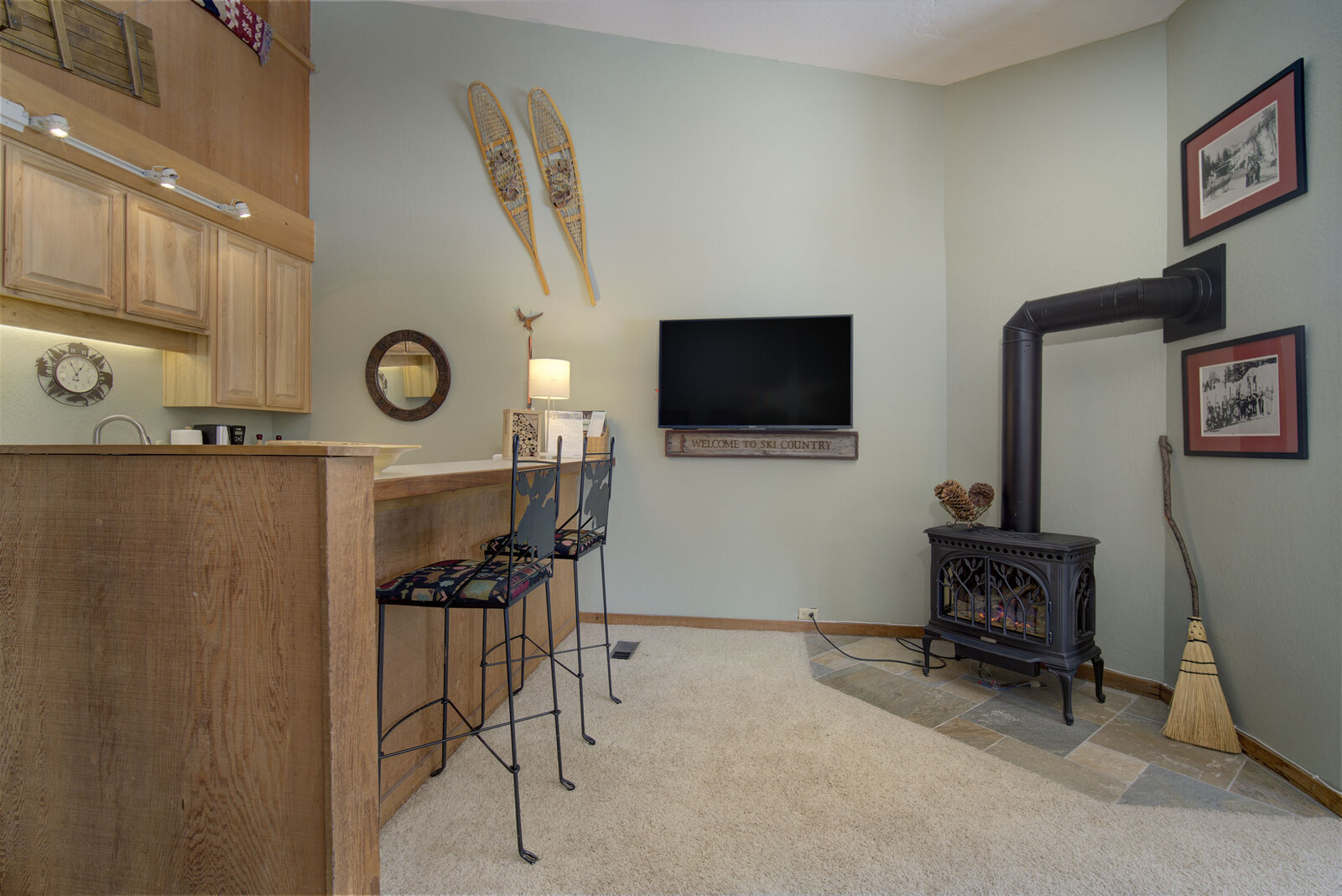 Northstar Ski In Ski Out Skiview Rental Condo kitchen area1
