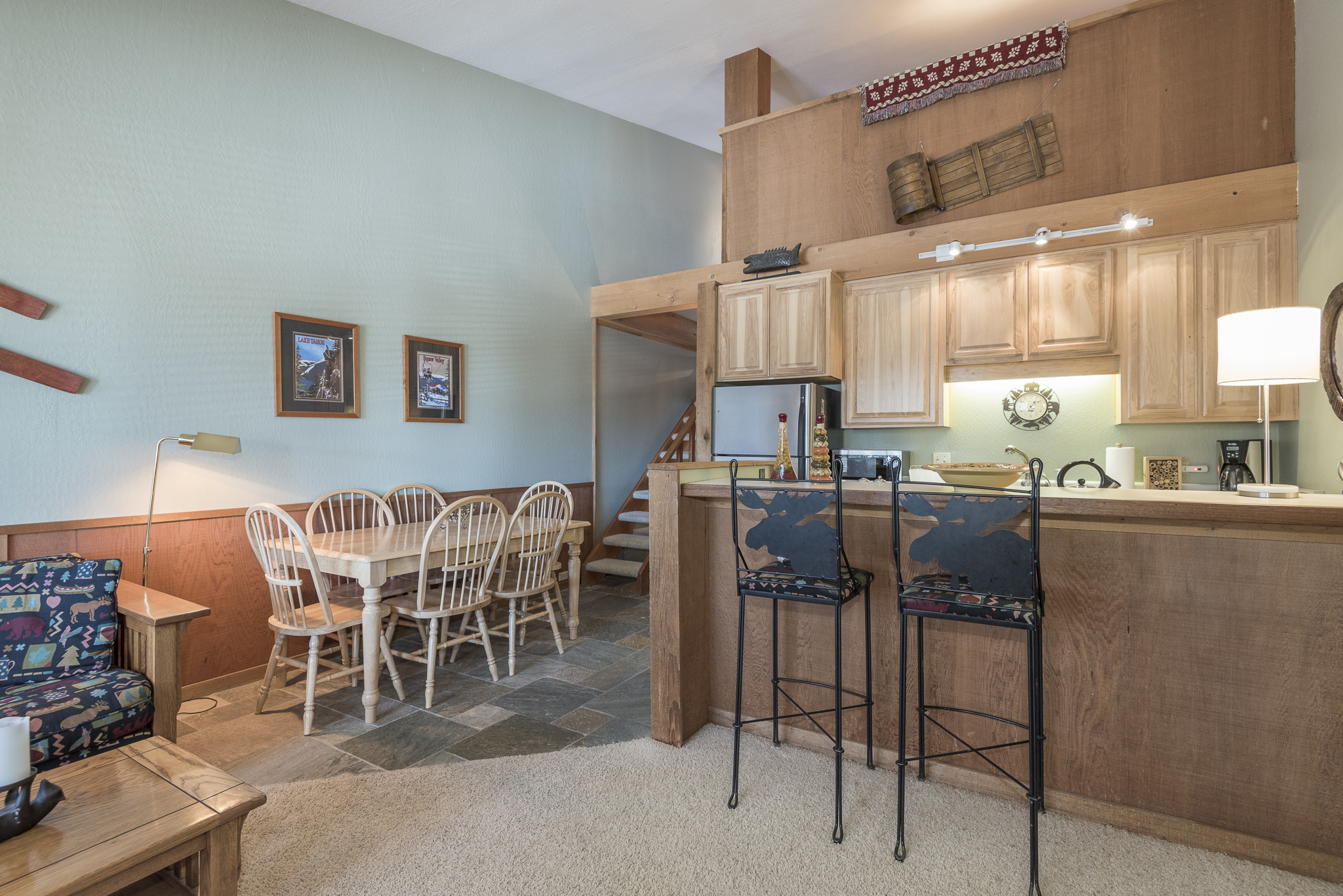 Northstar Skiview Rental Condo dining room1