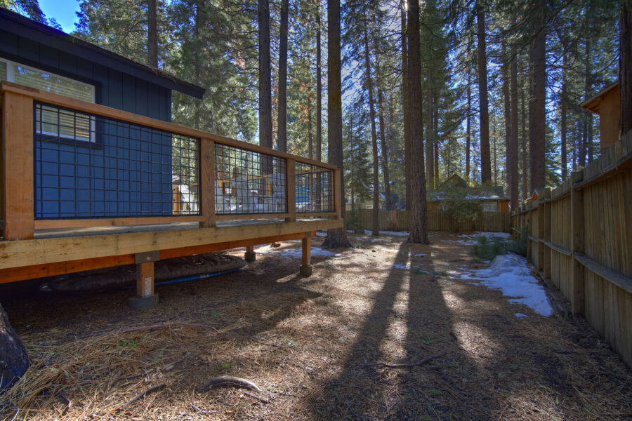 Kings Beach Designer Cabin Golden exterior side1