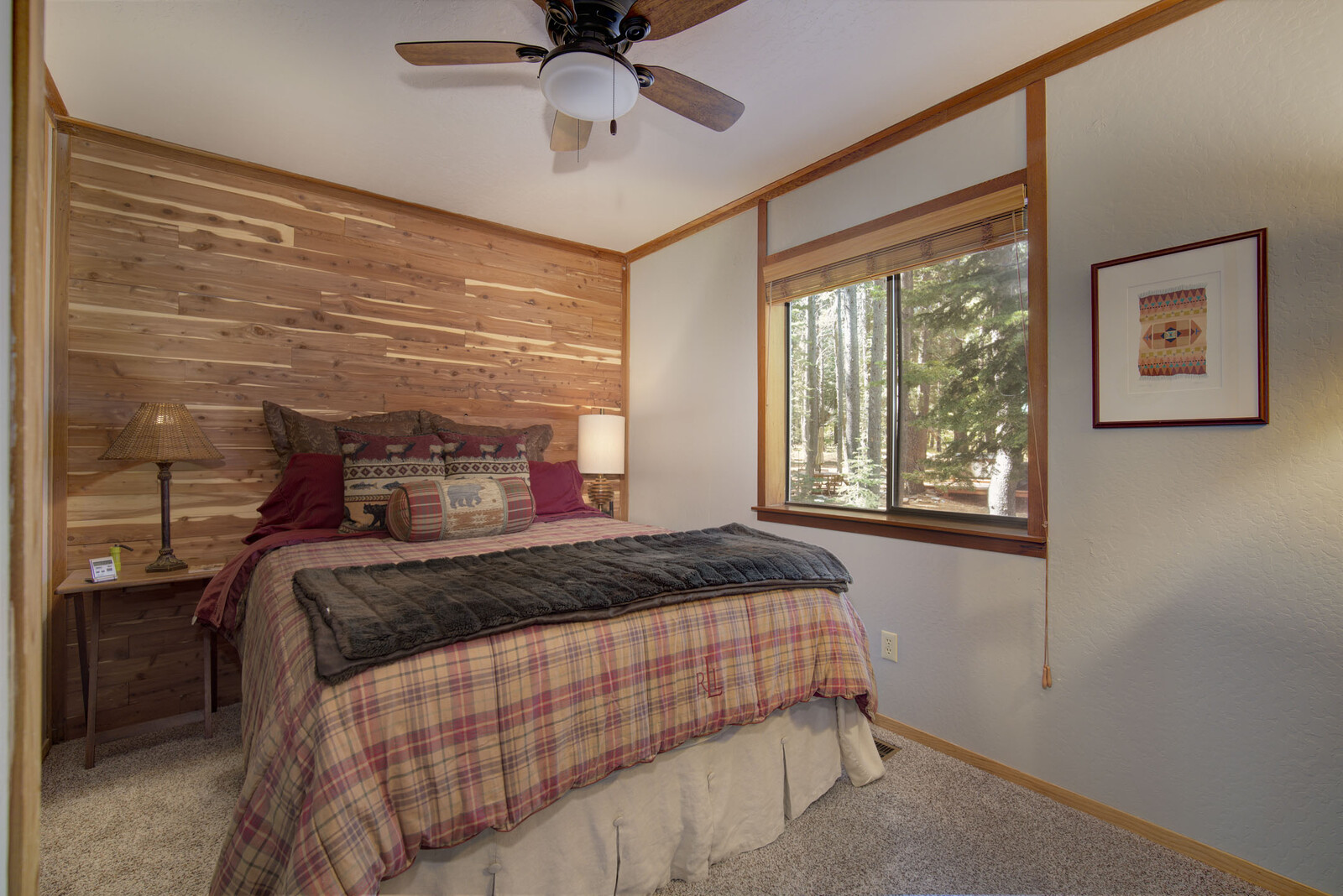 Tahoe Donner Northwoods Cabin bedroom2