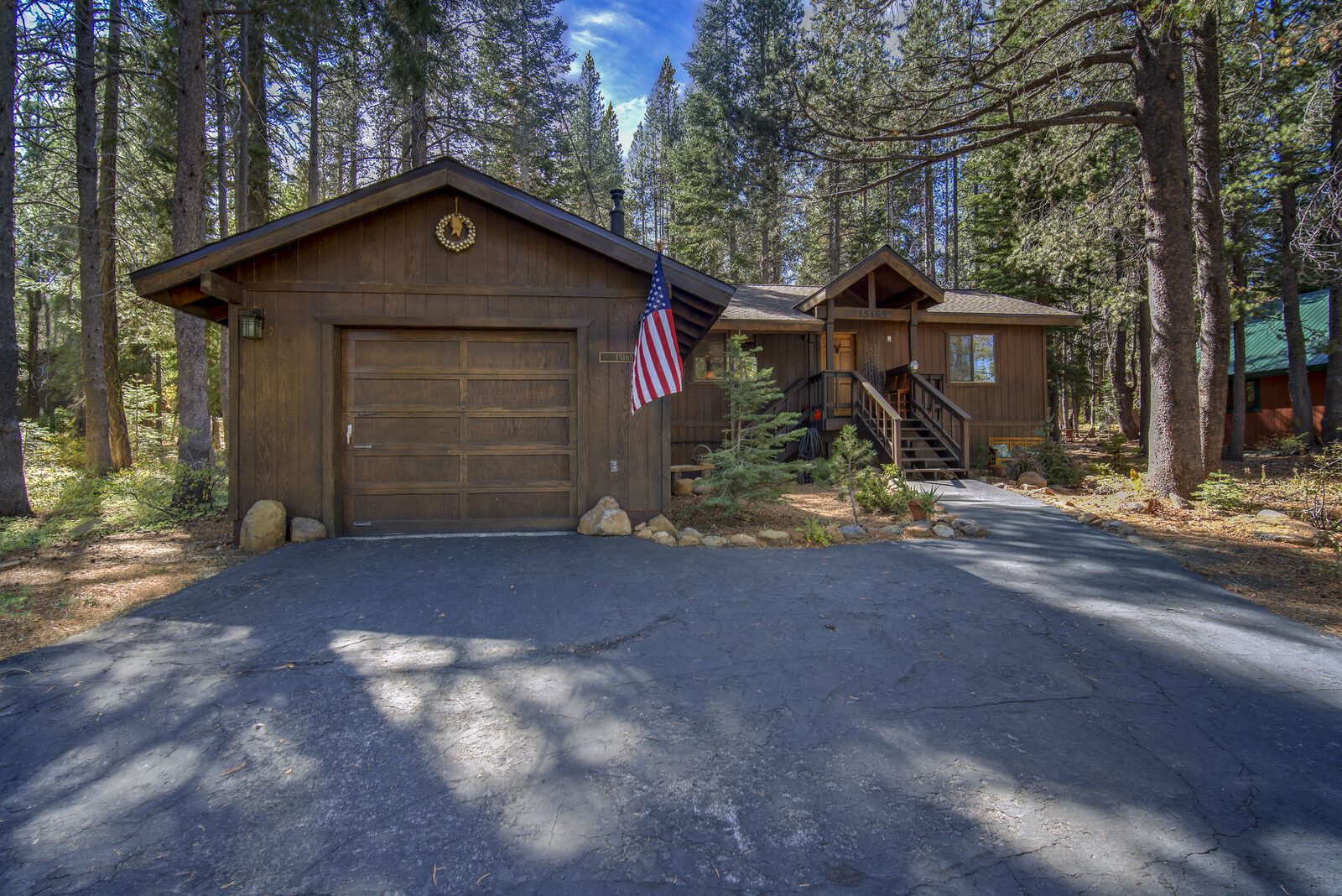Tahoe Donner Northwoods Cabin exterior3