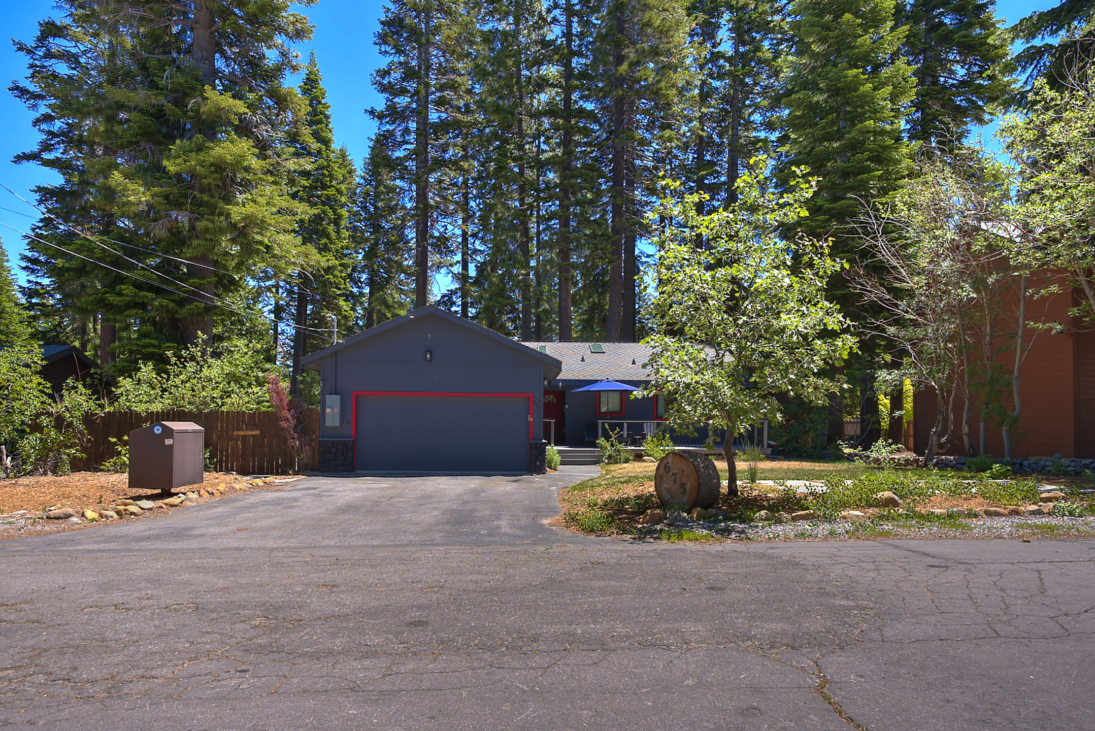 Tahoe City Modern Mountain Cabin front view3