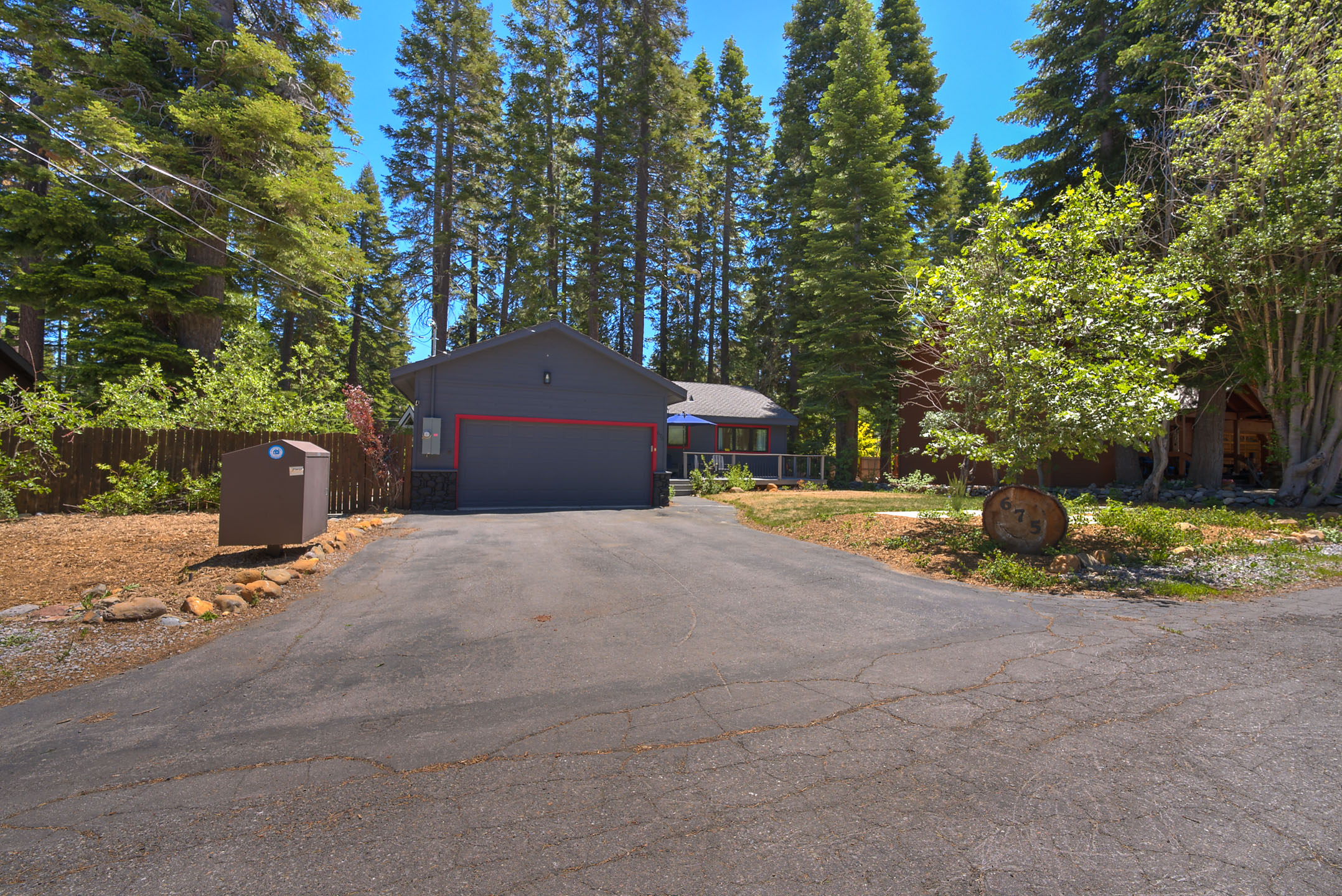 Tahoe City Modern Mountain Cabin front view4