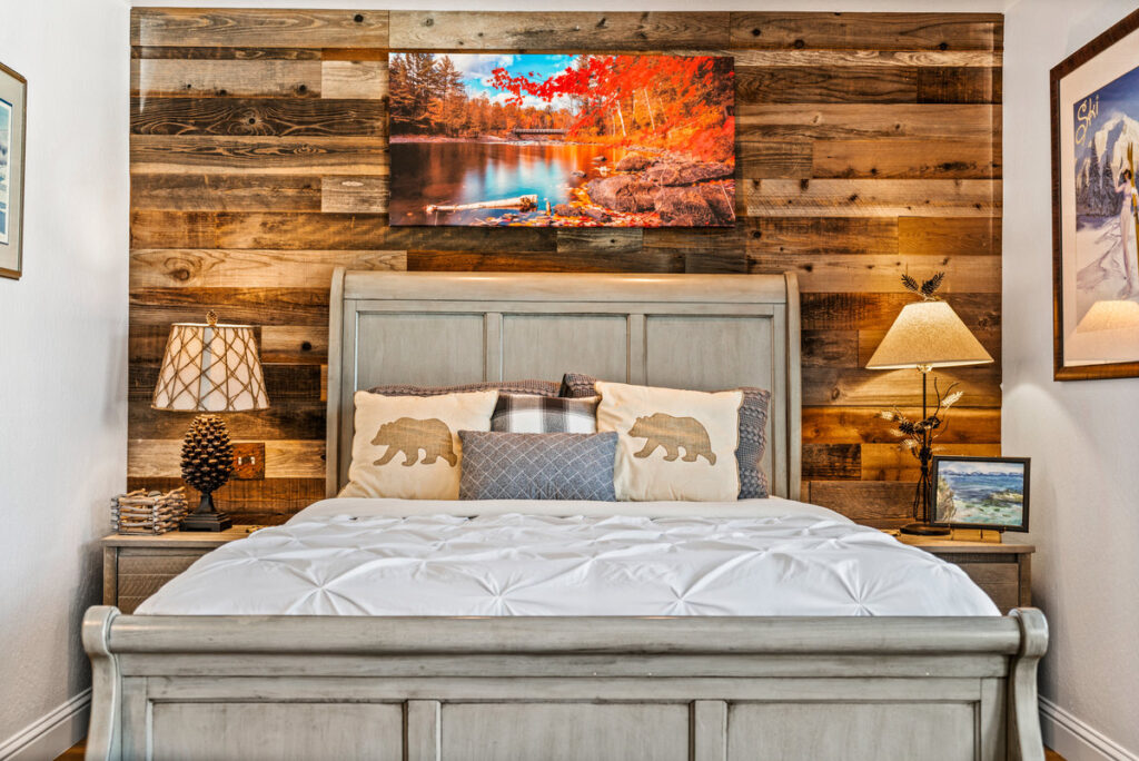 bedroom of Truckee vacation rental managed by yeti cohosting