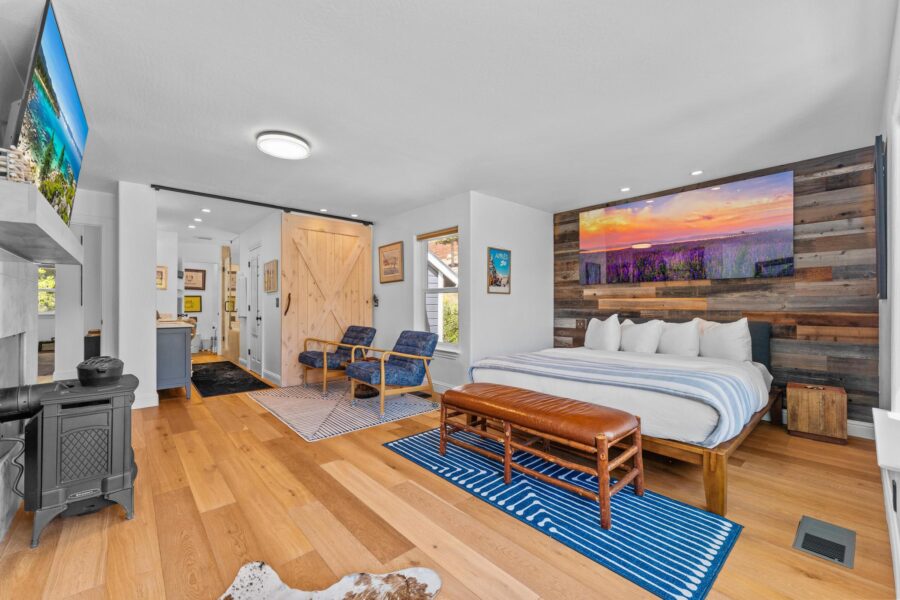 Glass House Luxe Wellness Retreat Amenities